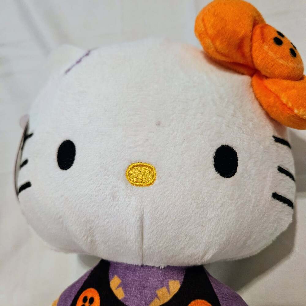 Sanrio Hello Kitty & Friends Hello Kitty Plush [Scarecrow] - .com,